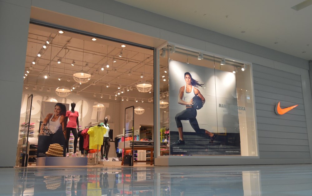 http://do-design.co/wp-content/uploads/2016/09/Tienda-Nike.jpg